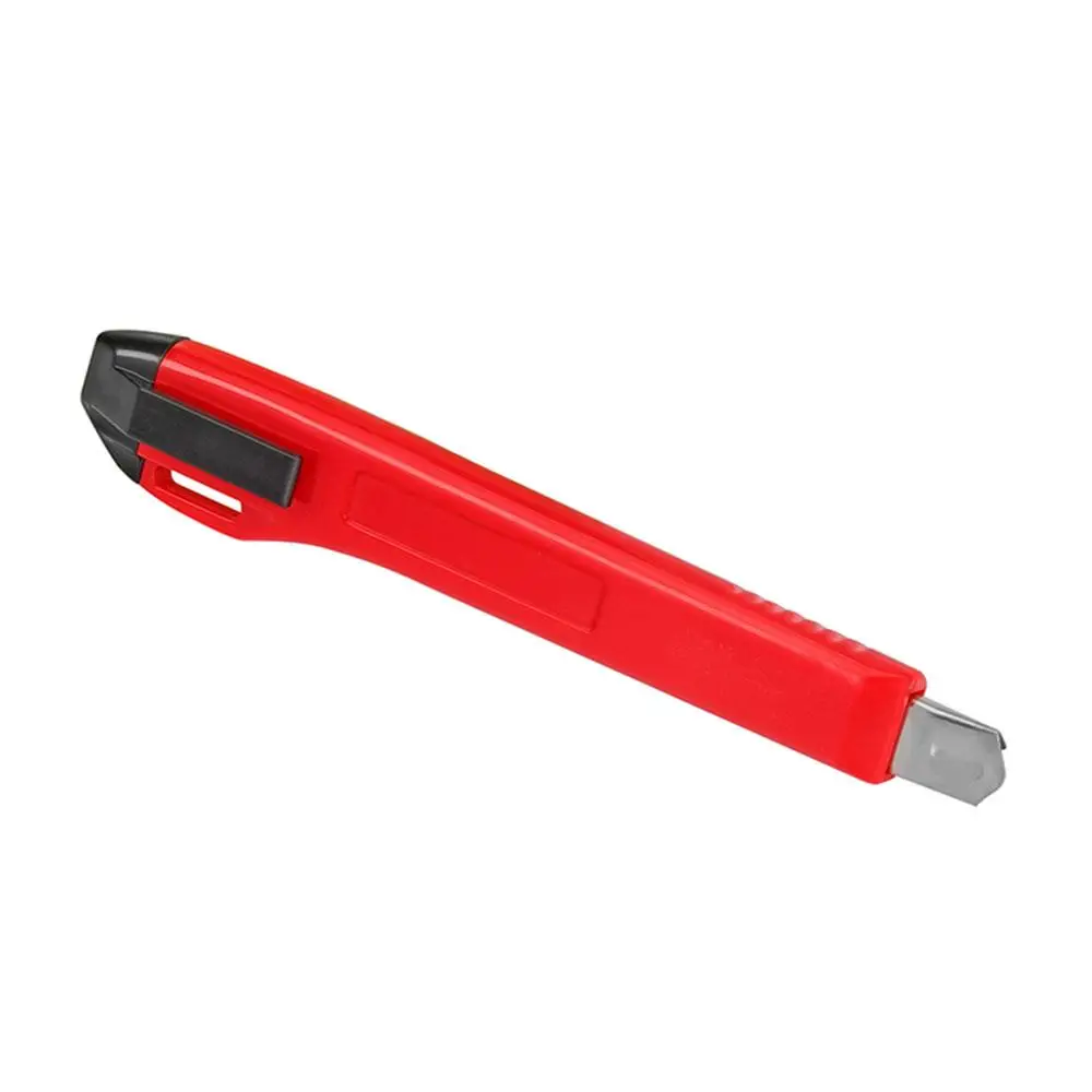 WORKPRO WP212006 9MM Cep Askılı Maket Bıçağı WORKPRO WP212006 9MM Cep Askılı Maket Bıçağı